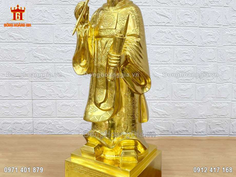 Tượng Nguyễn Trãi thích hợp để bày tại phòng làm việc